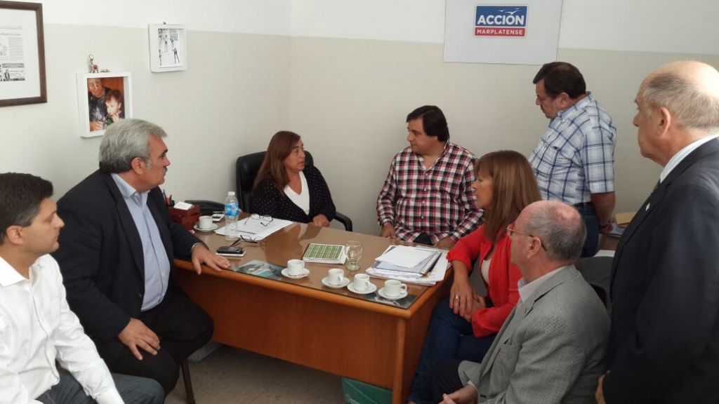 Bloque  AM  - reunion con rodolfo iriart