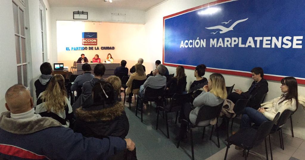 Charla Profesionales y Técnicos de Acción Marplatense