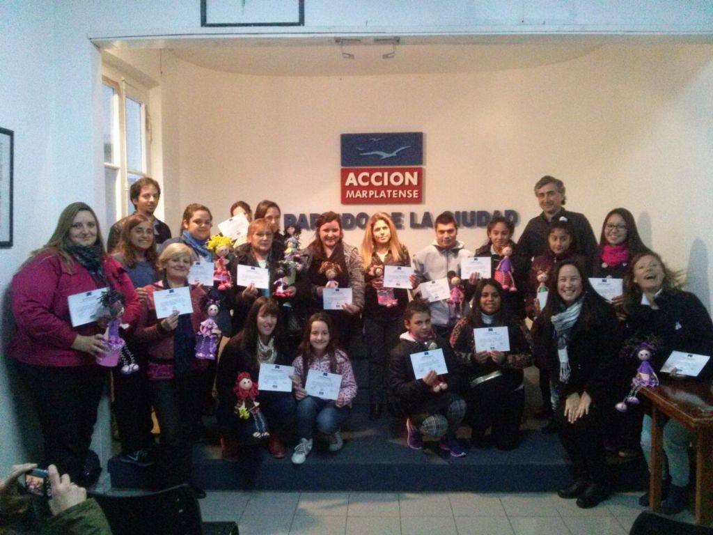 1- Fundación Acción Marplatense Entrega de Certificados