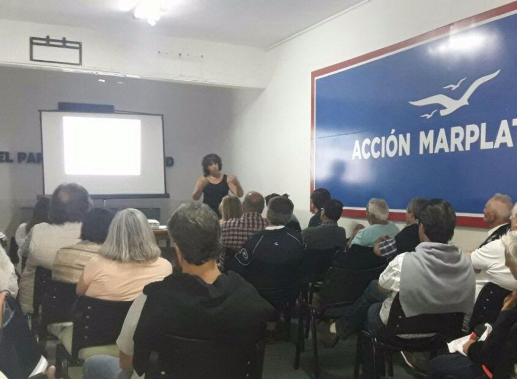 charla-accion-marplatense-presupuesto-1